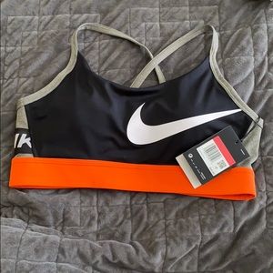 Sports bra